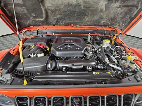 Used 2023 Jeep Wrangler Unlimited Rubicon 4xe AWD/4WD image 11