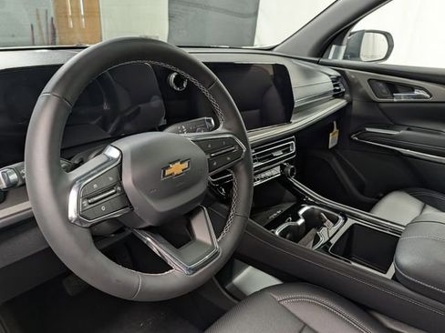 New 2026 Chevrolet Traverse LT w/ Driver Confidence Package AWD/4WD image 18