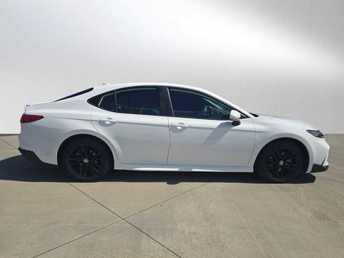 Certified 2025 Toyota Camry SE FWD image 2