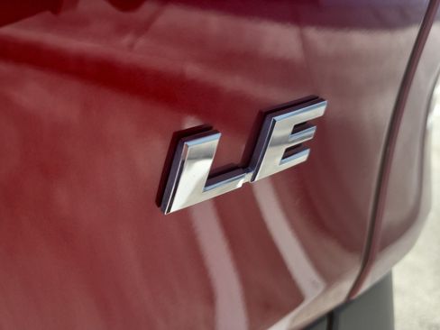 Certified 2024 Toyota RAV4 LE FWD image 9