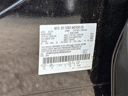 Used 2024 Ford Edge SE image 32