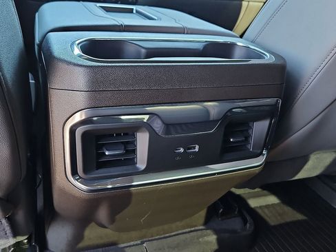 Used 2022 Chevrolet Silverado 1500 LTZ image 21