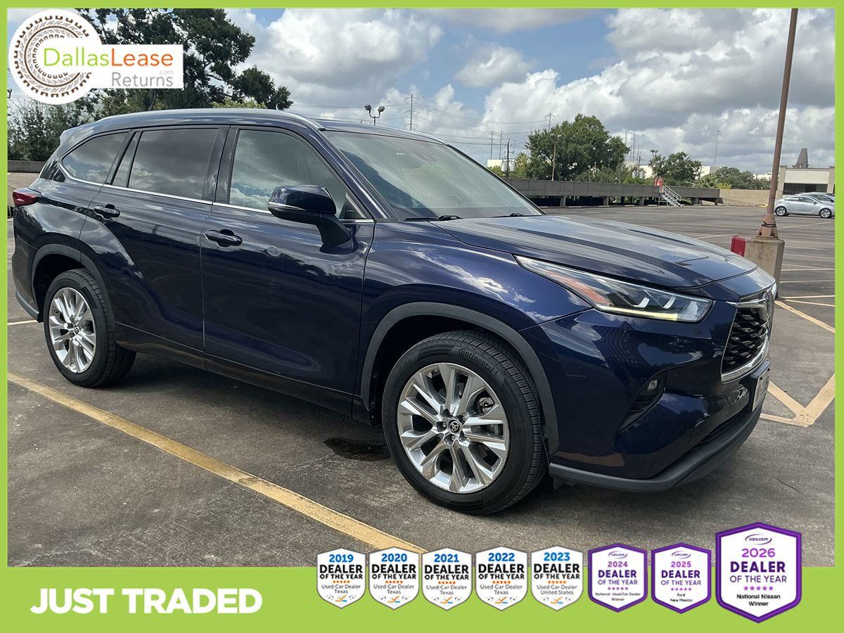Used 2022 Toyota Highlander Limited FWD image 1