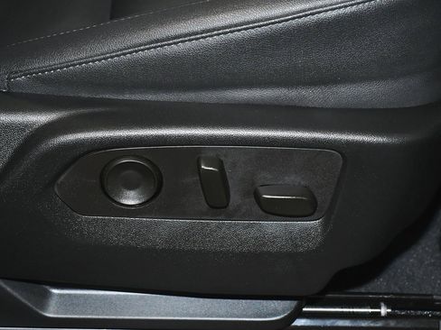 Used 2023 Chevrolet Tahoe Z71 w/ Z71 Off-Road Package image 62