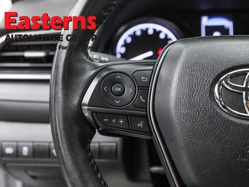 Used 2024 Toyota Camry SE image 15