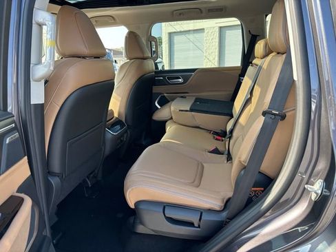 New 2026 INFINITI QX80 Luxe w/ Cargo Package image 13