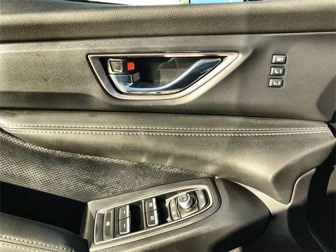 Used 2024 Subaru Ascent Limited w/ Technology Package image 13