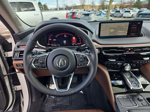 Used 2024 Acura MDX SH-AWD w/ Technology Package image 12