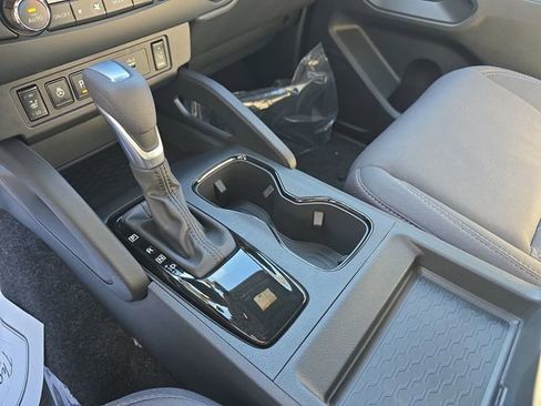 New 2026 Nissan Frontier SV w/ SV Convenience Package image 30
