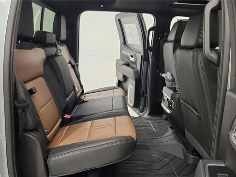 New 2026 Chevrolet Silverado 1500 High Country AWD/4WD image 31