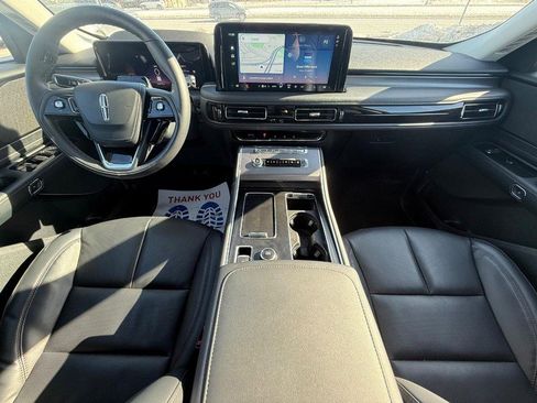 New 2026 Lincoln Aviator Premiere AWD image 8
