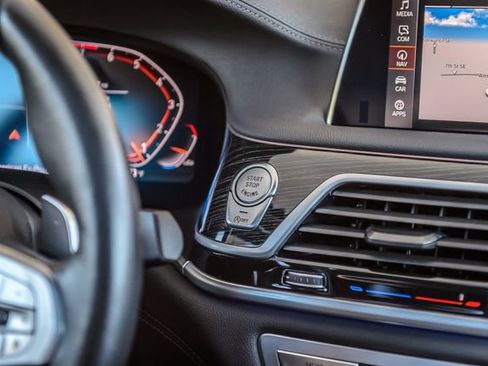 Used 2020 BMW 740i xDrive w/ M Sport Package image 32