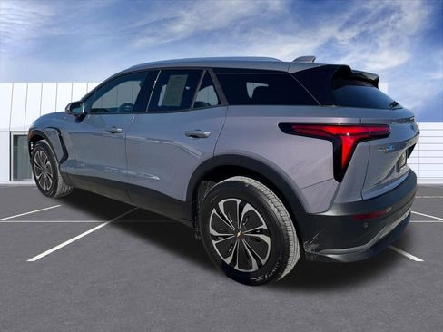 Used 2024 Chevrolet Blazer EV LT image 4