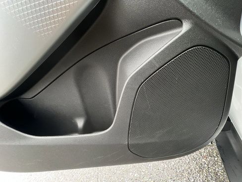 Used 2026 Chevrolet Trax RS image 23