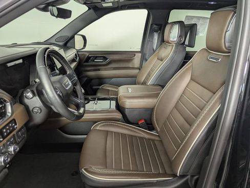 Used 2025 GMC Yukon Denali Ultimate image 15