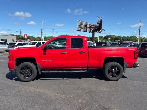 Used 2016 Chevrolet Silverado 1500 Custom w/ Custom Convenience Package AWD/4WD image 5