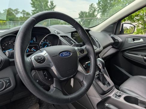 Used 2016 Ford Escape SE w/ SE Leather Comfort Package AWD/4WD image 24