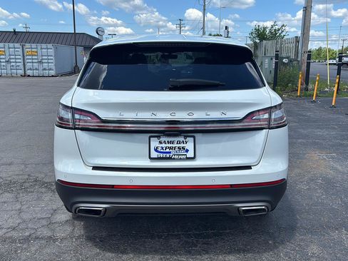 Used 2023 Lincoln Nautilus AWD w/ Premium Package image 6