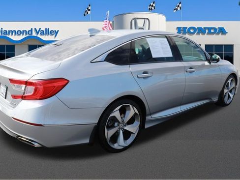 Used 2018 Honda Accord Touring image 7