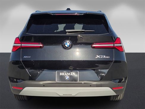 Certified 2025 BMW X3 xDrive30i w/ Convenience Package image 5