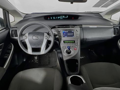 Used 2014 Toyota Prius Two image 28
