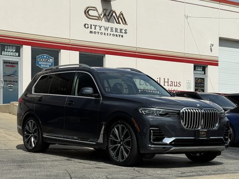 Used 2020 BMW X7 xDrive40i w/ Premium Package AWD/4WD image 29