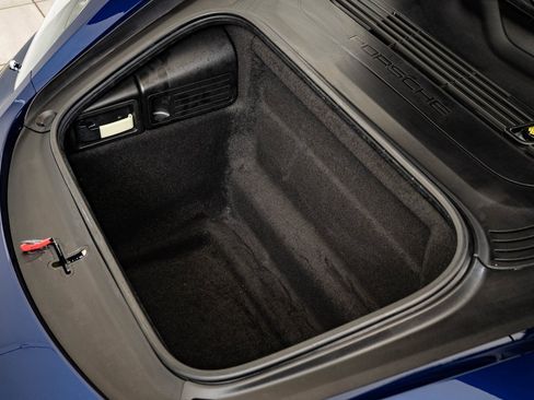 Used 2022 Porsche 718 Cayman S image 37