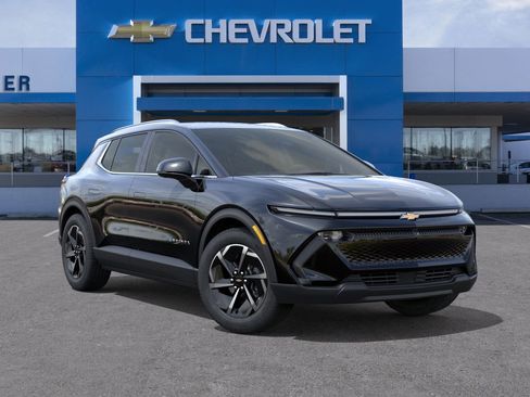 New 2026 Chevrolet Equinox EV LT image 7