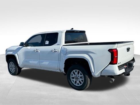 New 2026 Toyota Tacoma SR5 AWD/4WD image 5