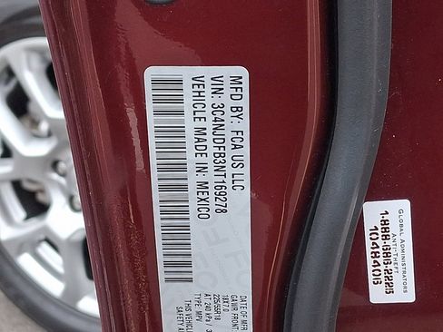 Used 2022 Jeep Compass Latitude w/ Sun and Sound Group image 27