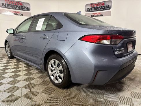 Used 2025 Toyota Corolla LE image 5