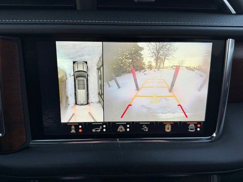 Used 2023 GMC Yukon XL Denali Ultimate image 36