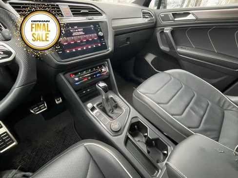 Used 2024 Volkswagen Tiguan SEL R-Line image 18