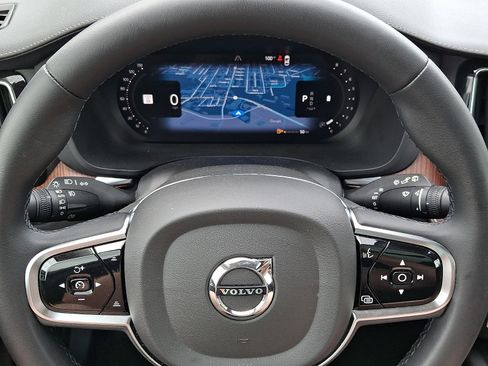 Used 2023 Volvo XC60 B5 Ultimate AWD/4WD image 20