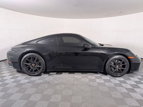 Certified 2025 Porsche 911 Carrera RWD image 8