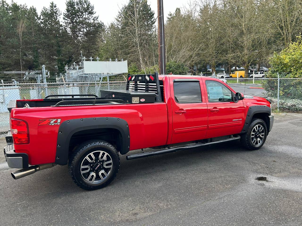 Used 2013 Chevrolet Silverado 2500 LTZ w/ LTZ Plus Package AWD/4WD image 4