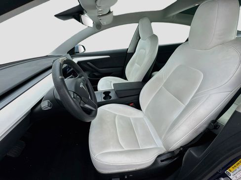Used 2023 Tesla Model 3 Standard Range RWD image 13