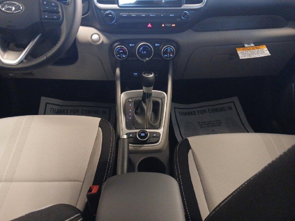 New 2026 Hyundai Venue SEL FWD image 5