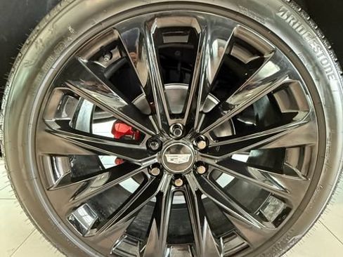 New 2026 Cadillac Escalade V w/ LPO, ONYX Package AWD/4WD image 4