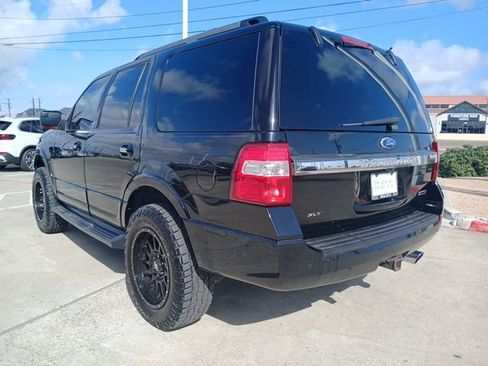Used 2016 Ford Expedition XLT w/ Equipment Group 202A image 7