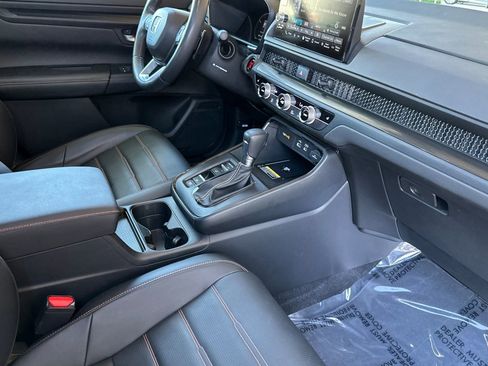 Used 2025 Honda CR-V Sport-L image 17