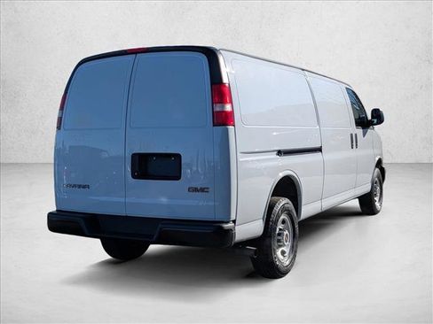 Used 2023 GMC Savana 2500 Extended w/ Driver Convenience Package image 5