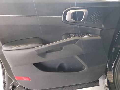 Certified 2023 Kia Sorento LX FWD image 20