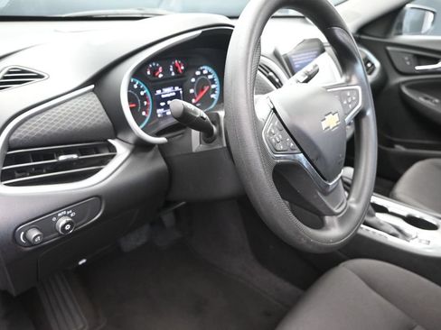 Used 2024 Chevrolet Malibu LT FWD image 12