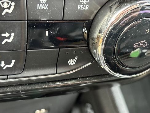 Certified 2024 Chevrolet TrailBlazer RS w/ Convenience Package image 19