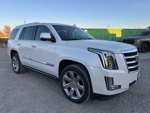 Used 2016 Cadillac Escalade Premium image 1
