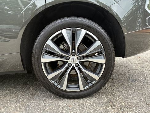 Used 2022 Volvo XC60 B5 Momentum w/ Protection Package Premier FWD image 22