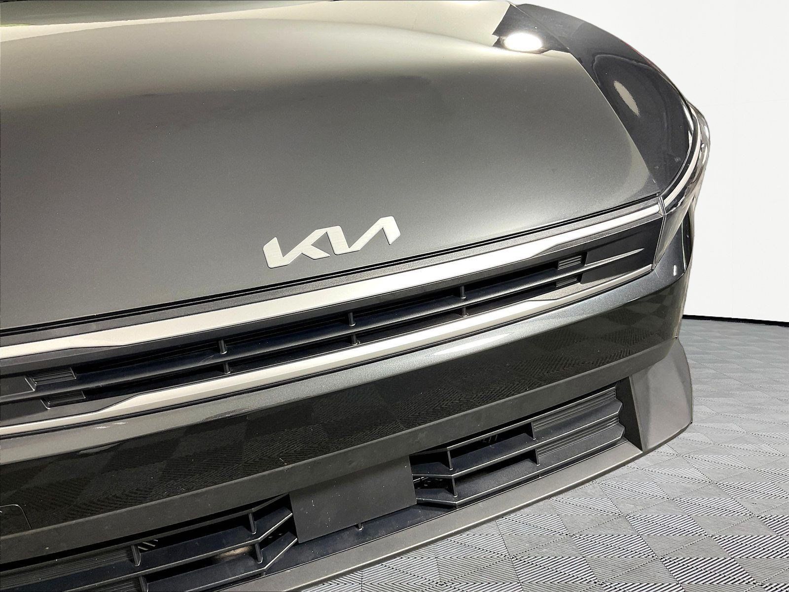 Used 2025 Kia K4 FWD image 31