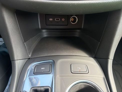 Certified 2024 Chevrolet Equinox LT w/ LPO, Floor Liner Package AWD/4WD image 32