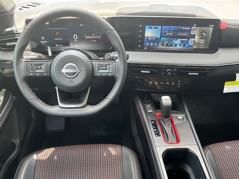 New 2025 Nissan Kicks SR w/ Illumination Package image 22